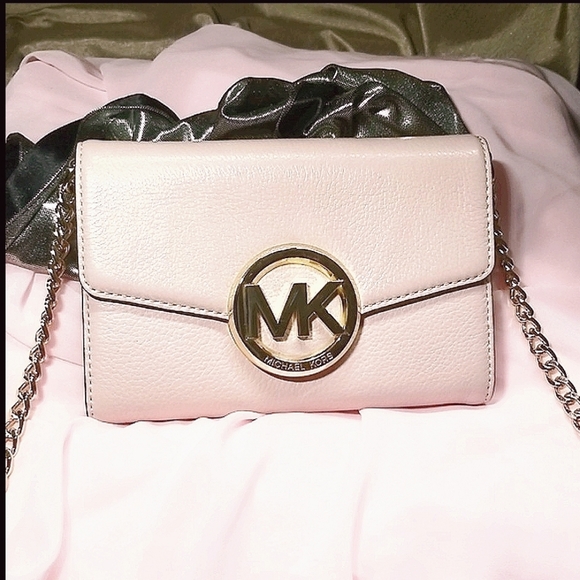 MICHAEL KORS HUDSON CROSSBODY BAG - Picture 4 of 11